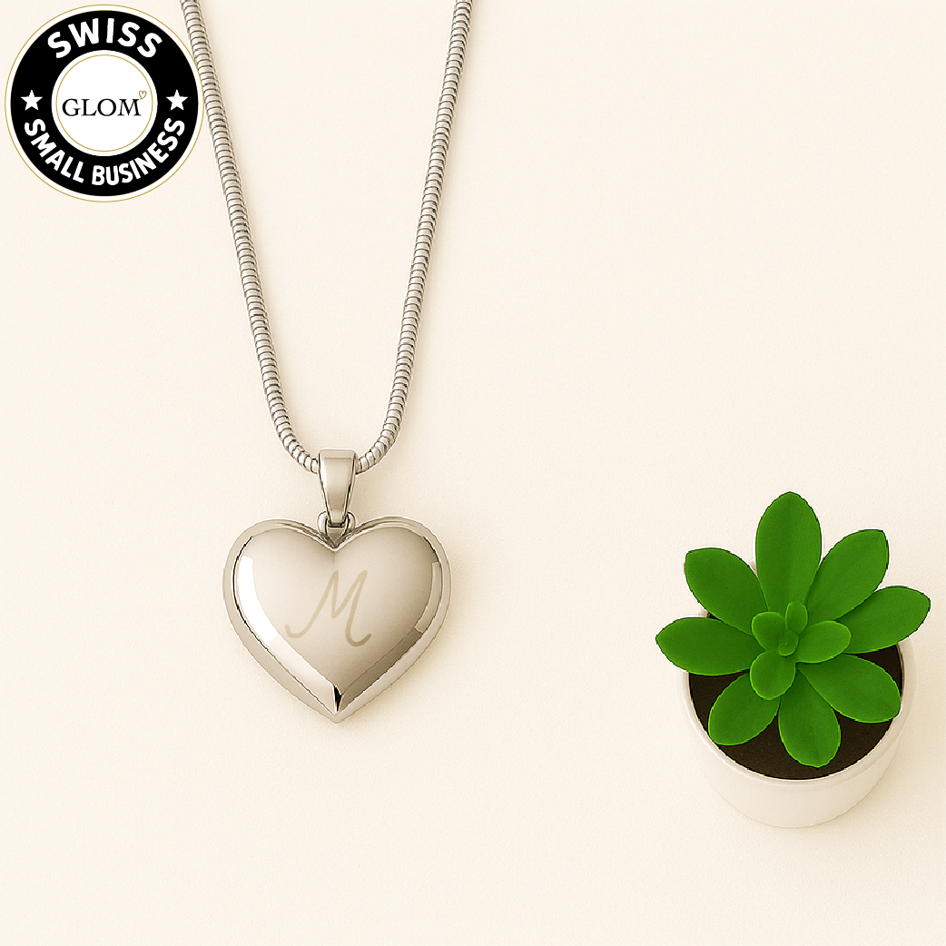Personalized Heart Pendant Necklace – Engraved Initial